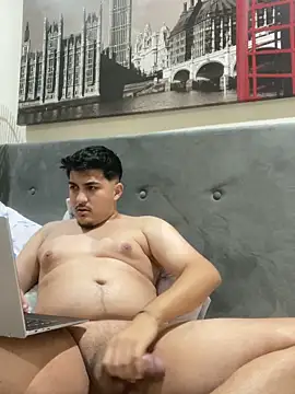 Snapshot of mixedcouplee69 chatting on 10.25.25 mixedcouplee69 online show from 10.25.25