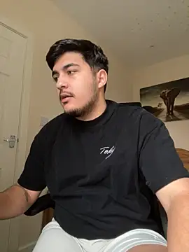 Snapshot of mixedcouplee69 chatting on 11.15.25 mixedcouplee69 online show from 11.15.25