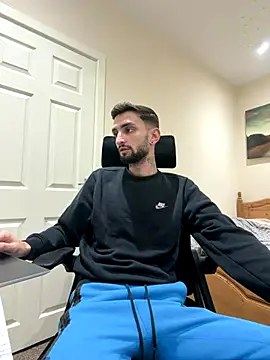 Snapshot of mixedcouplee69 chatting on 12.02.25 mixedcouplee69 online show from 12.02.25