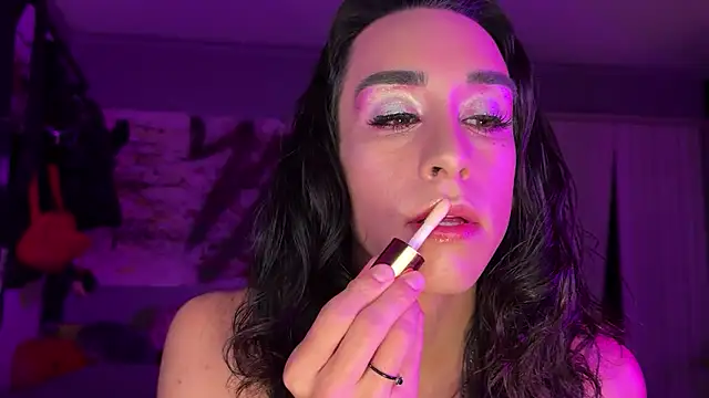 xoFrankie online show from 10.05.25