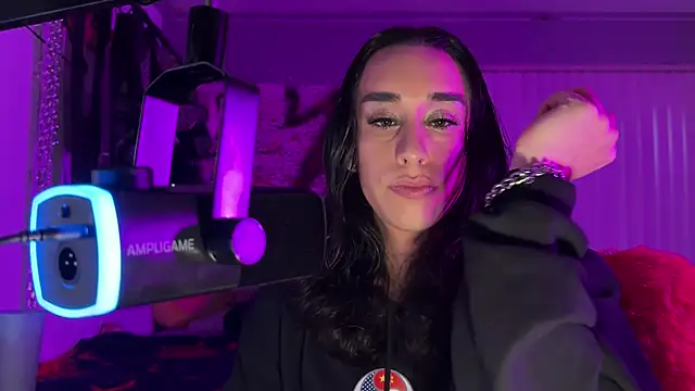 xoFrankie online show from 04.11.26