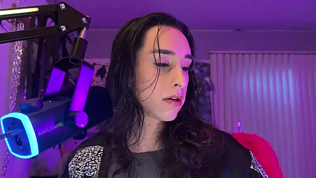 xoFrankie online show from 04.12.26