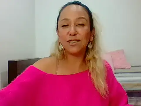 leah susman online show from 10.15.25