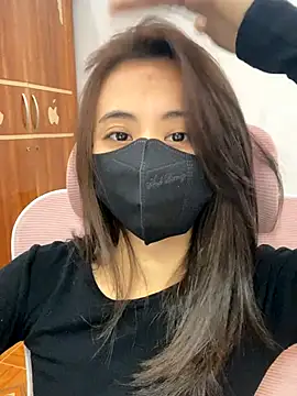 Mochi21 online show from 11.17.25