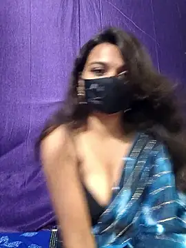 Snapshot of cutie_pei002 chatting on 11.13.25 cutie pei002 online show from 11.13.25