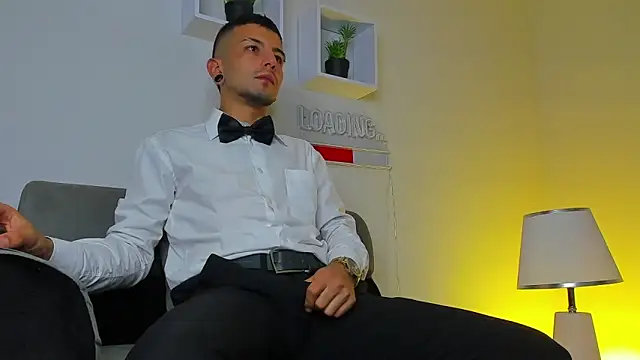 Tayler bennet  online show from 09.13.25