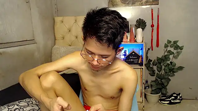 Skinny CumLoader69 online show from 09.09.25