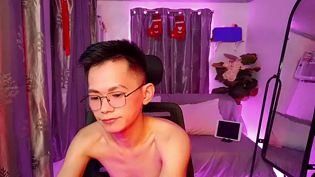 Skinny CumLoader69 online show from 12.01.25