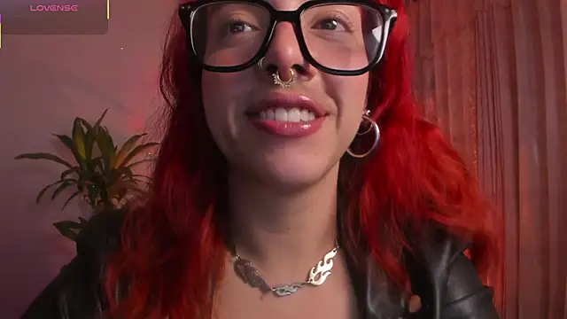 Snapshot of bri_von_dhara__ chatting on 10.04.25 bri von dhara online show from 10.04.25