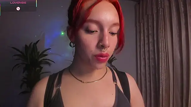 Snapshot of bri_von_dhara__ chatting on 10.06.25 bri von dhara online show from 10.06.25