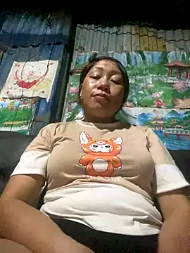 Snapshot of Dunmii chatting on 09.21.25 Dunmii online show from 09.21.25