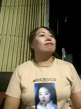 Snapshot of Dunmii chatting on 10.01.25 Dunmii online show from 10.01.25