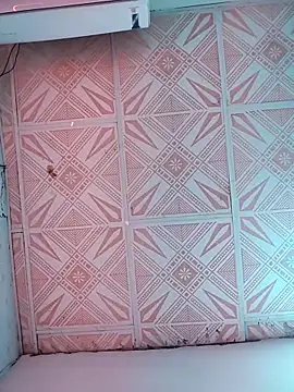 Naomi-Mature online show from 12.18.25