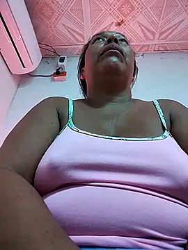 Naomi-Mature online show from 12.20.25