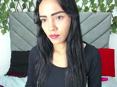 valerythompsonper online show from 03.29.26