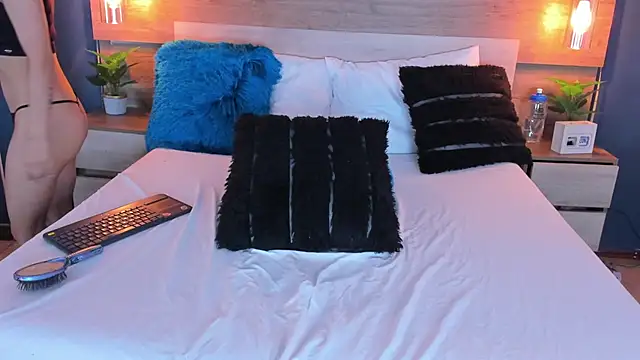 SusanAdams1 online show from 10.07.25