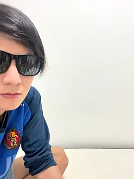 Snapshot of erokami36 chatting on 11.29.25 erokami36 online show from 11.29.25