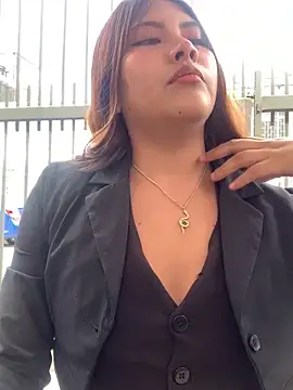 Jasmin Pink online show from 10.02.25