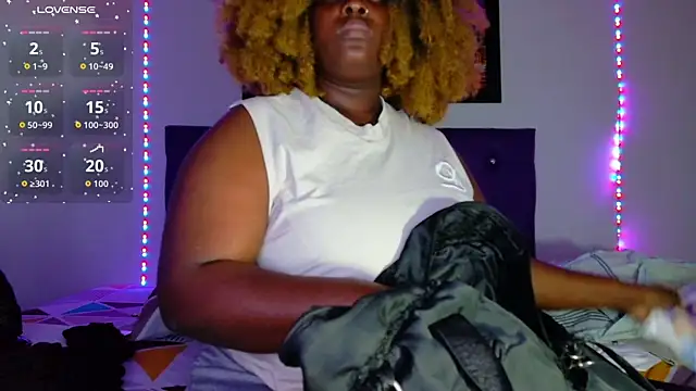 ebony NeighborMoans online show from 02.12.26