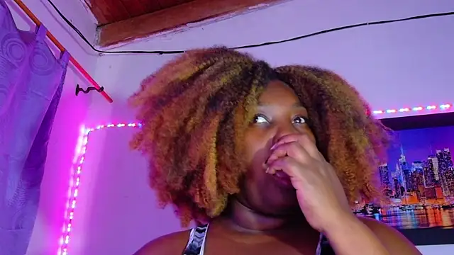 ebony NeighborMoans online show from 04.01.26