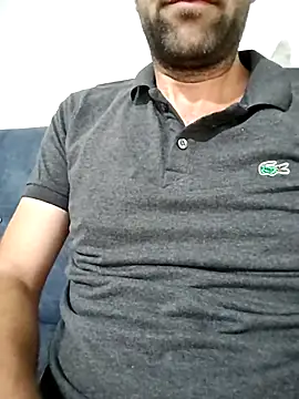 Snapshot of fearleass chatting on 10.07.25 fearleass online show from 10.07.25