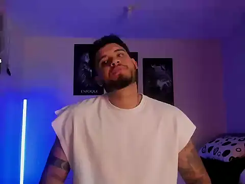 Austin torres  online show from 10.10.25