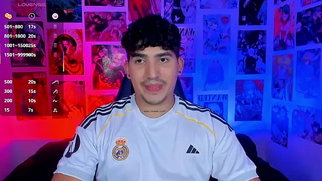 Snapshot of Saturn_boy chatting on 11.15.25 Saturn boy online show from 11.15.25