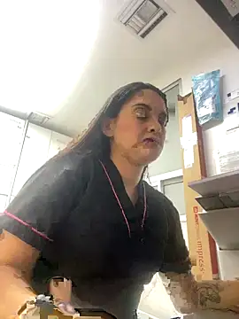 Snapshot of marianm29 chatting on 11.20.25 marianm29 online show from 11.20.25