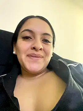 Snapshot of marianm29 chatting on 11.21.25 marianm29 online show from 11.21.25