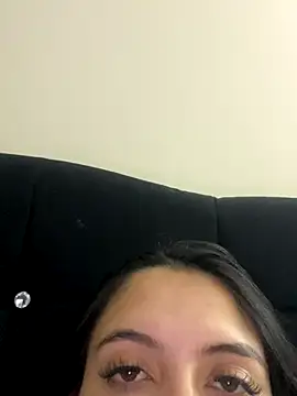 Snapshot of marianm29 chatting on 11.25.25 marianm29 online show from 11.25.25