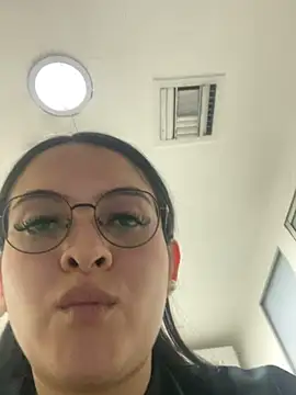 Snapshot of marianm29 chatting on 11.28.25 marianm29 online show from 11.28.25