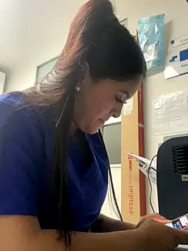 Snapshot of marianm29 chatting on 12.18.25 marianm29 online show from 12.18.25