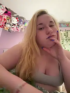 imawhorenslut19 online show from 04.15.26