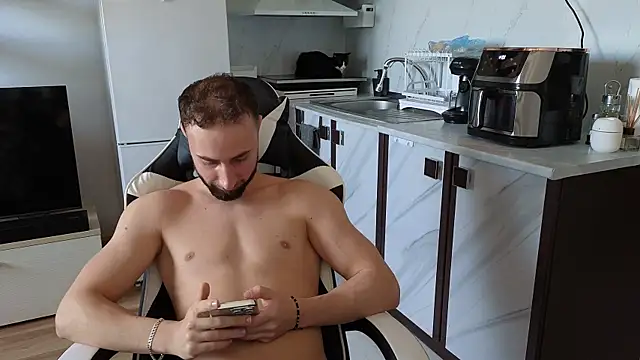 RyanStorm  online show from 11.02.25