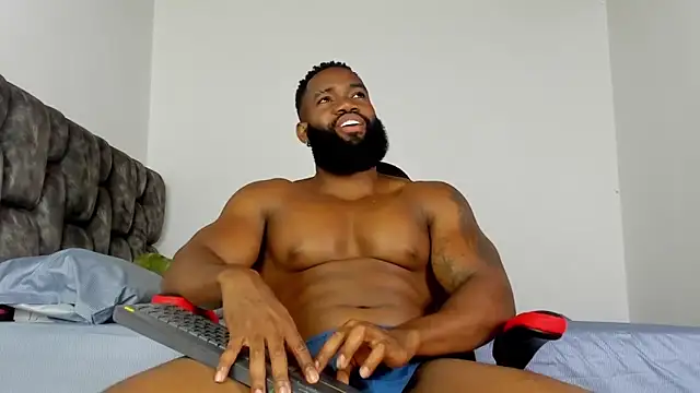 Snapshot of james_musclebbc chatting on 02.18.26 james musclebbc online show from 02.18.26