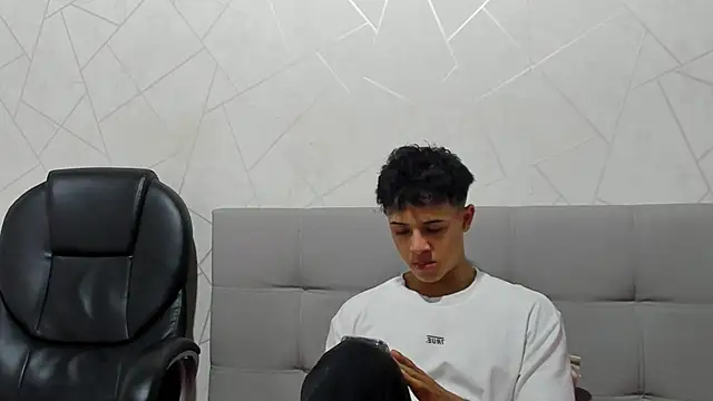 Alex Colton7 online show from 10.19.25