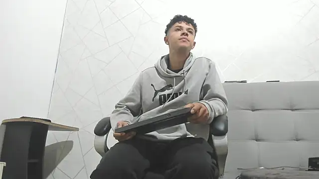 Alex Colton7 online show from 11.14.25