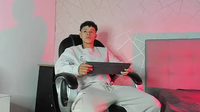 Alex Colton7 online show from 11.30.25