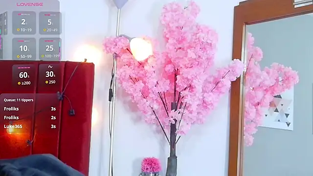 cosplaydate online show from 12.19.25