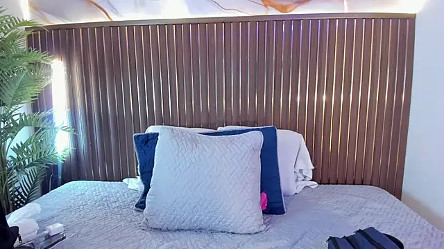 Roxie-NS online show from 02.28.26