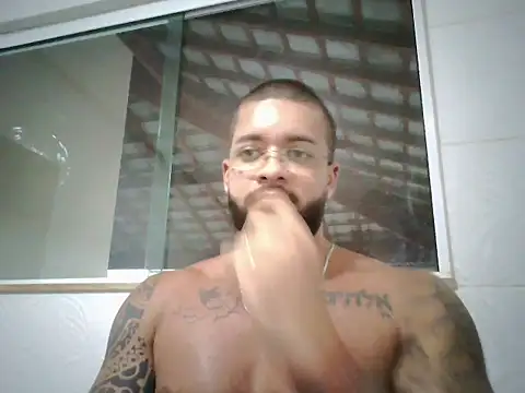 Snapshot of Mitt1993b chatting on 07.06.26 Mitt1993b online show from 07.06.26