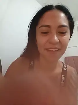Liahdiaz  online show from 05.14.26