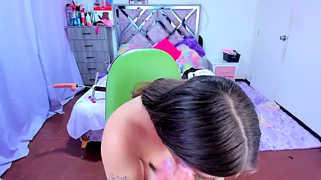 Luna Analya online show from 12.01.25