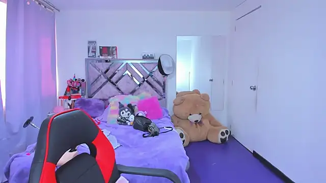 Snapshot of Luna_Analya chatting on 02.11.26 Luna Analya online show from 02.11.26