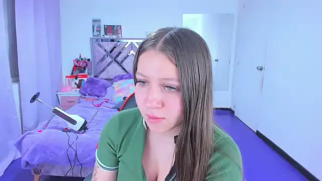 Snapshot of Luna_Analya chatting on 02.12.26 Luna Analya online show from 02.12.26