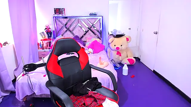 Snapshot of Luna_Analya chatting on 02.26.26 Luna Analya online show from 02.26.26