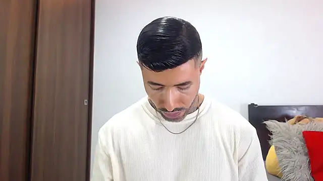 andrea de lucaa online show from 02.14.26