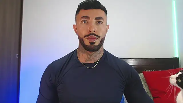 Snapshot of andrea_de_lucaa chatting on 04.29.26 andrea de lucaa online show from 04.29.26