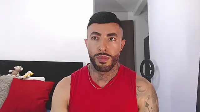 Snapshot of andrea_de_lucaa chatting on 05.14.26 andrea de lucaa online show from 05.14.26