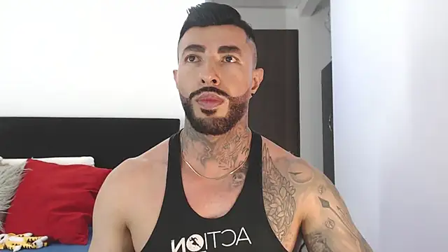 Snapshot of andrea_de_lucaa chatting on 05.16.26 andrea de lucaa online show from 05.16.26